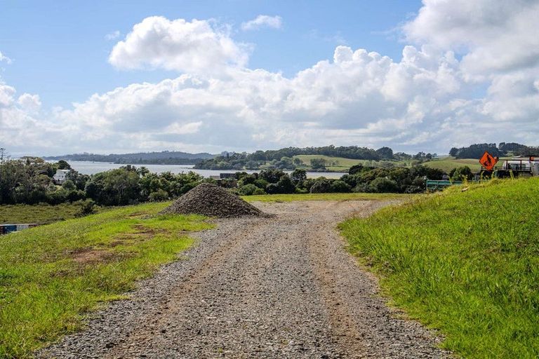 Photo of property in 77 Skudders Beach Road, Kerikeri, 0294