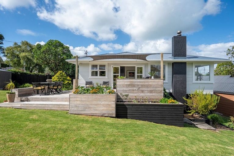 Photo of property in 2/300 Rangatira Road, Beach Haven, Auckland, 0626