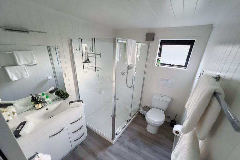 Photo of property in 261 Paparata Road, Bombay, 2675