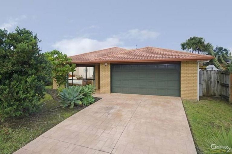 Photo of property in 4 Eastland Road, Flat Bush, Auckland, 2019
