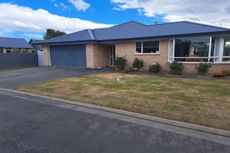 Photo of property in 13 Craigieburn Street, Darfield, 7510