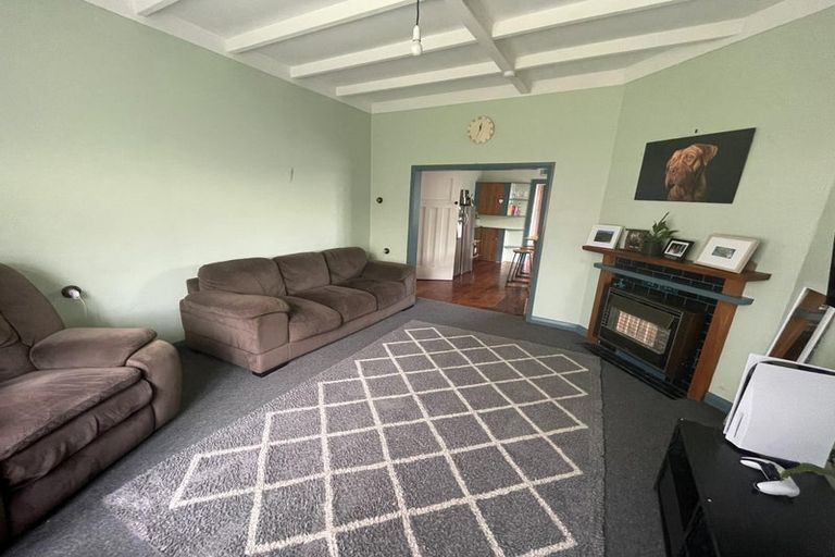 Photo of property in 50 Featherston Street, Takaro, Palmerston North, 4412