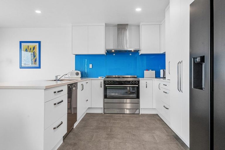 Photo of property in 11 Tee Point, Red Beach, 0932