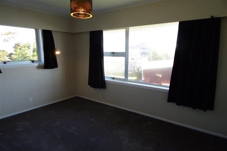 Photo of property in 21 Tiromoana Crescent, Bell Block, New Plymouth, 4312