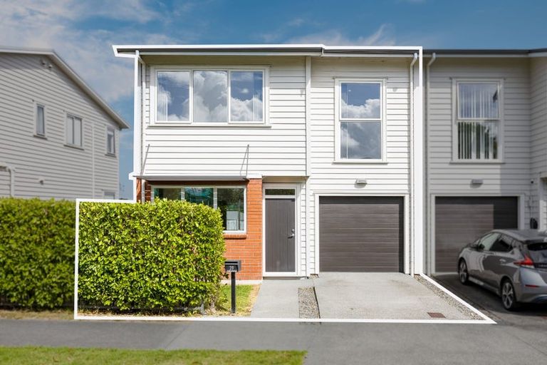 Photo of property in 39 Whenuapai Drive, Whenuapai, Auckland, 0618