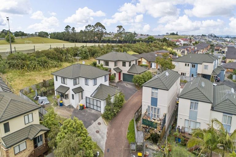 Photo of property in 13b Sunnydale Place, Oteha, Auckland, 0632