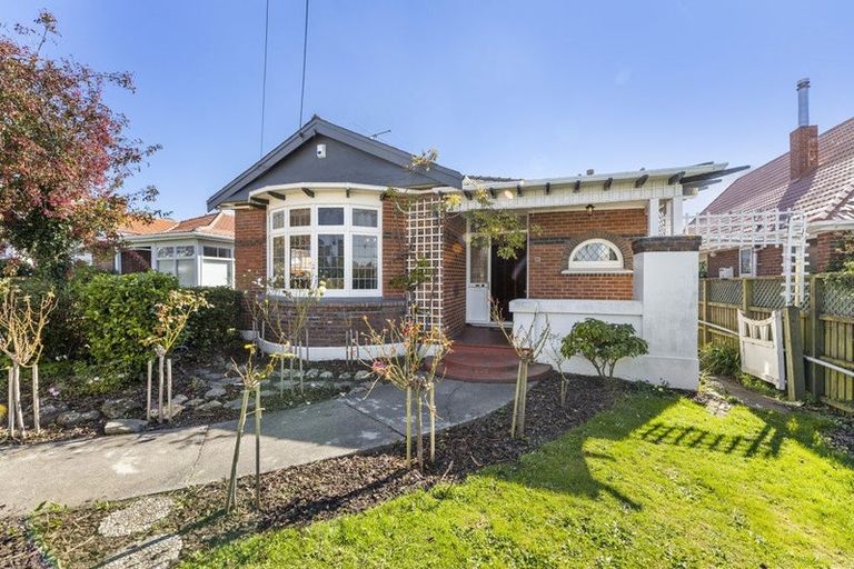 Photo of property in 19 Ings Avenue, Saint Clair, Dunedin, 9012