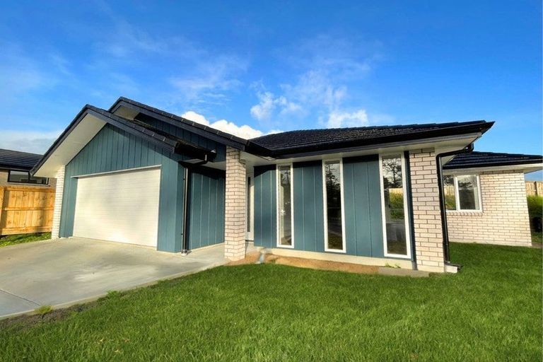 Photo of property in 22 Rongomai Street, Helensville, 0800