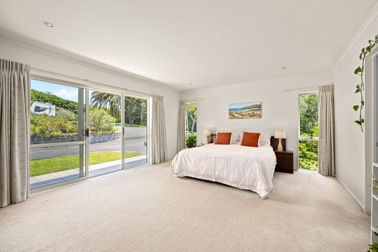 Photo of property in 172 Cape Rodney Road, Leigh, 0985