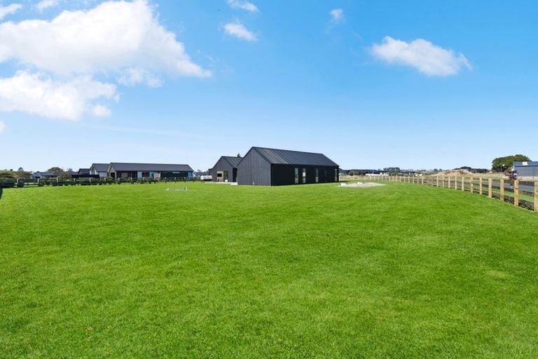 Photo of property in 15 Redwood Lane, Pirongia, 3802