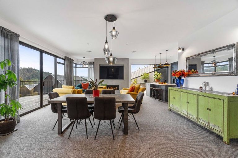 Photo of property in 1 Rewarewa Rise, Whangamata, 3691
