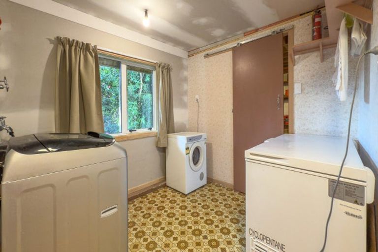 Photo of property in 1586 Port Charles Road, Port Charles, Coromandel, 3584