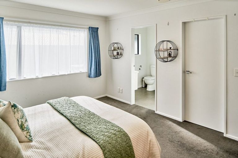 Photo of property in 11 Moonsail Drive, Whitby, Porirua, 5024