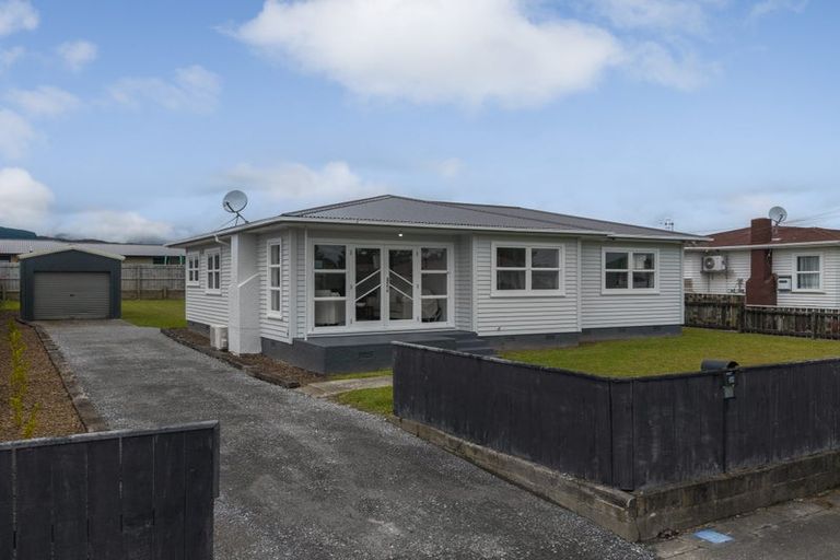 Photo of property in 20 Cobham Street, Levin, 5510