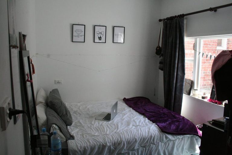 Photo of property in 4 Howard Street, Mount Cook, Wellington, 6021