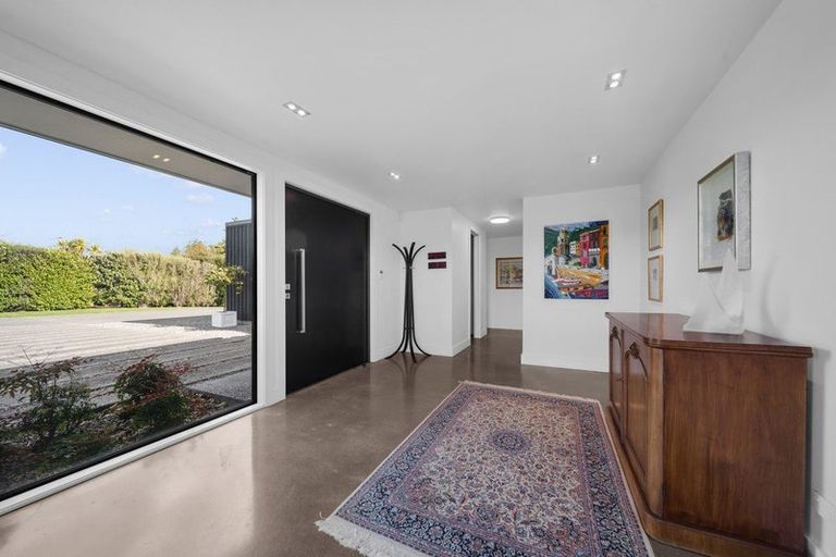 Photo of property in 9 Birdie Way, Martinborough, 5711