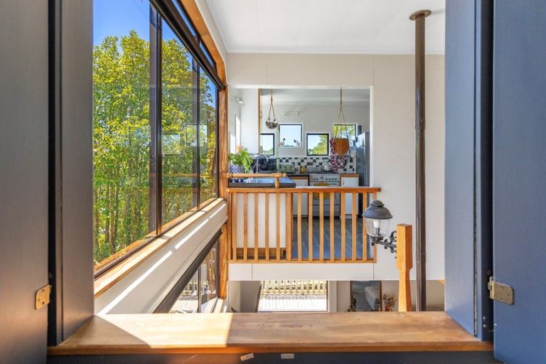 Photo of property in 13 Honnor Place, Hurdon, New Plymouth, 4310