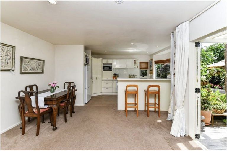 Photo of property in 2/36 Francis Street, Hauraki, Auckland, 0622