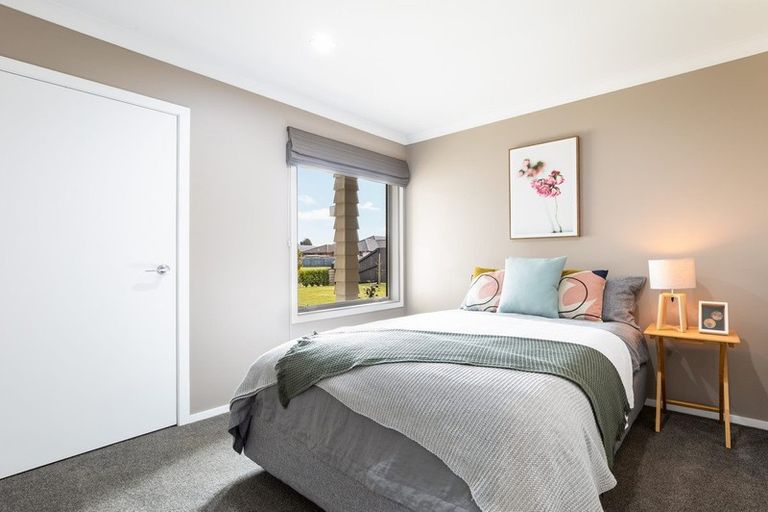 Photo of property in 7 Lilac Close, Cambridge, 3434