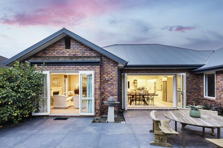 Photo of property in 28 Glen Oaks Drive, Northwood, Christchurch, 8051