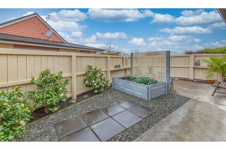 Photo of property in 3 Reeves Road, Rangiora, 7400
