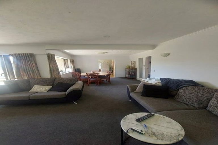 Photo of property in 25a Toru Road, Paraparaumu Beach, Paraparaumu, 5032