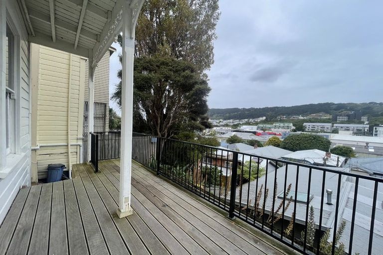 Photo of property in 107 Tasman Street, Mount Cook, Wellington, 6021