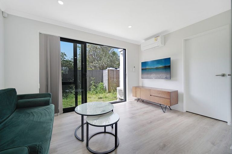 Photo of property in 18c Jupiter Street, Rosehill, Papakura, 2113