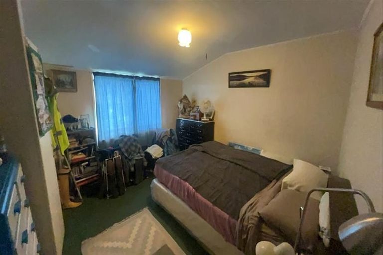 Photo of property in 28 Pukeroa Place, Papakura, 2110