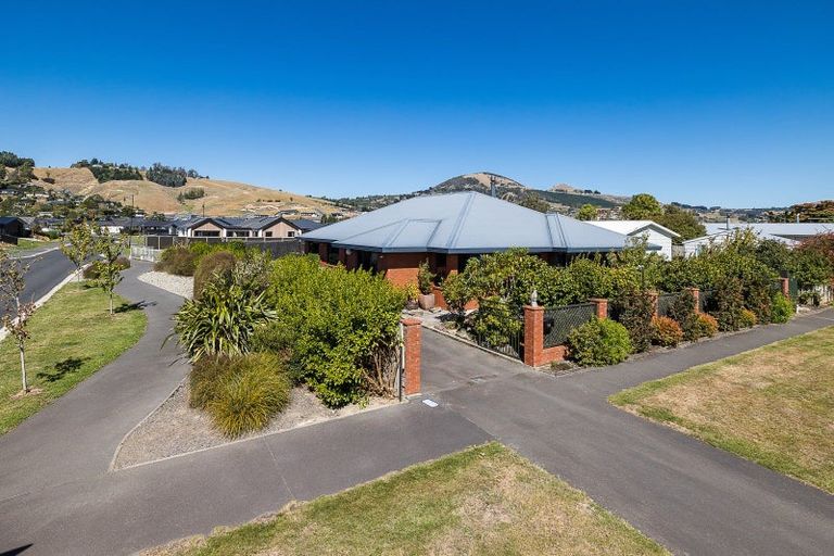 Photo of property in 114 Hagart-alexander Drive, Mosgiel, 9024