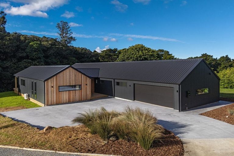 Photo of property in 27 Tironui Drive, Maunu, Whangarei, 0179