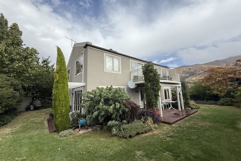 Photo of property in 10 Willowridge, Wanaka, 9305