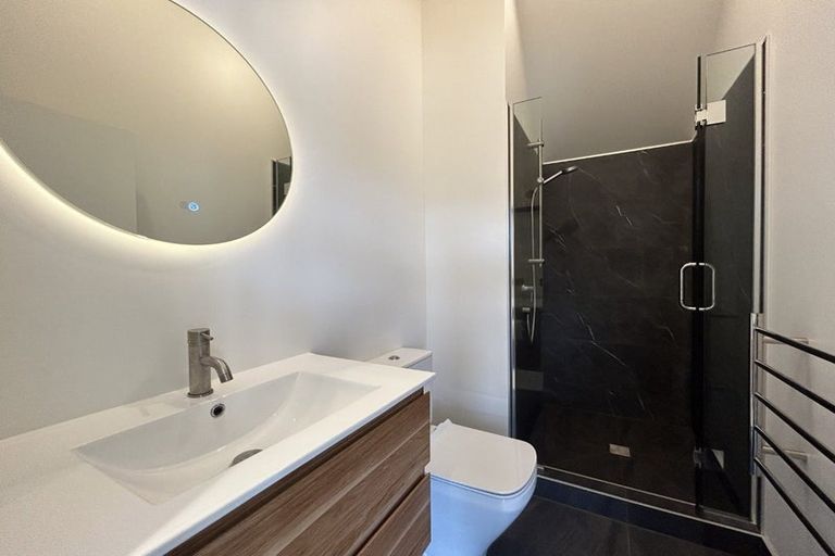 Photo of property in 14 Casterway Crescent, Jacks Point, 9371