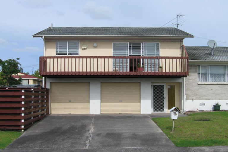 Photo of property in 1a/3 Marlene Avenue, Te Atatu South, Auckland, 0610