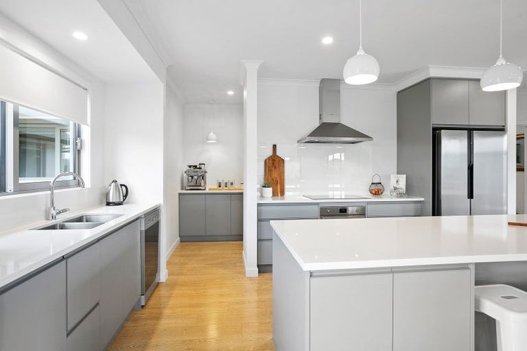 Photo of property in 18 Mike Smith Drive, Cambridge, 3434