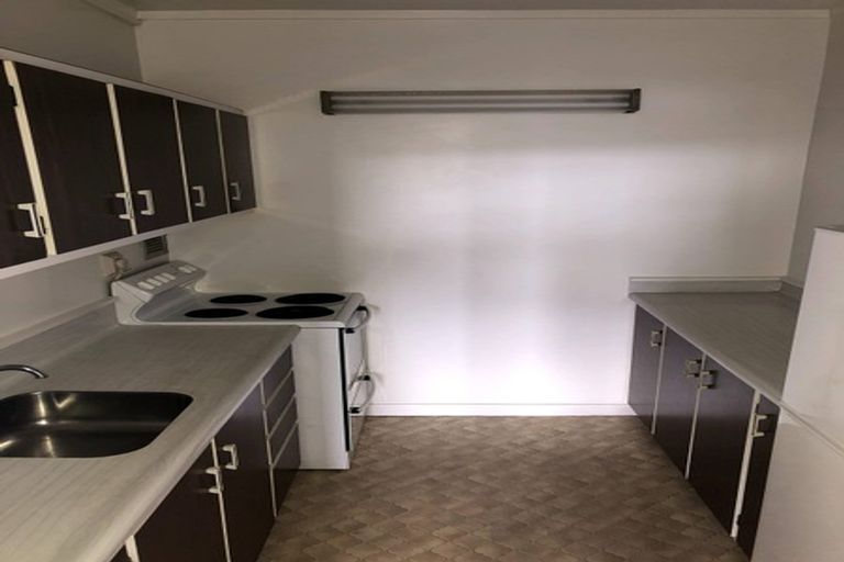 Photo of property in Hobson Court Flats, 38/70u Hobson Street, Thorndon, Wellington, 6011