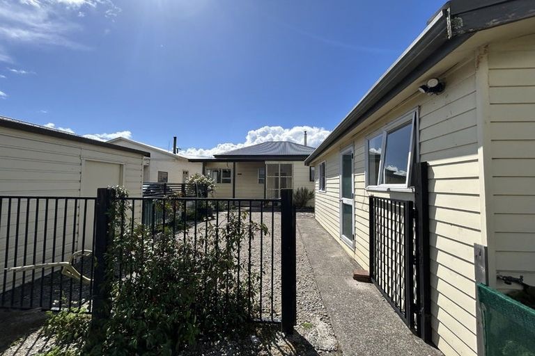 Photo of property in 30 Derby Street, Westport, 7825