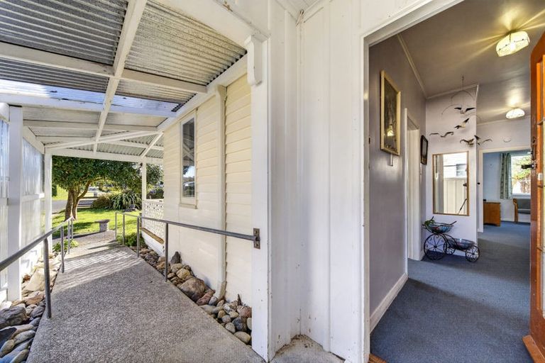 Photo of property in 21 Stanly Street, Eketahuna, 4900