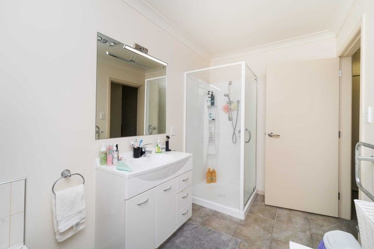 Photo of property in 24a Reeve Street, Levin, 5510