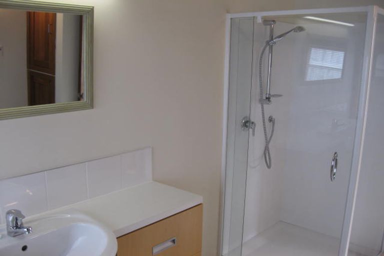 Photo of property in 1289a Whangaparaoa Road, Army Bay, Whangaparaoa, 0930