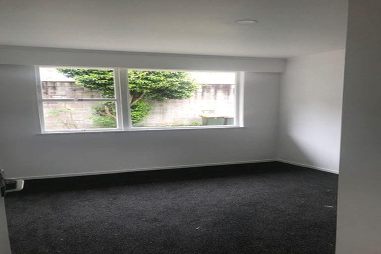 Photo of property in 2/45 Eddowes Street, Manurewa, Auckland, 2102