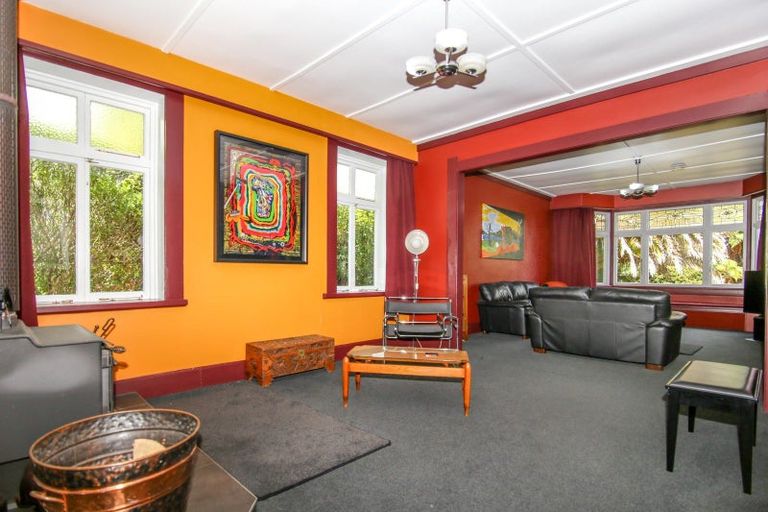 Photo of property in 75 Peel Street, Westport, 7825