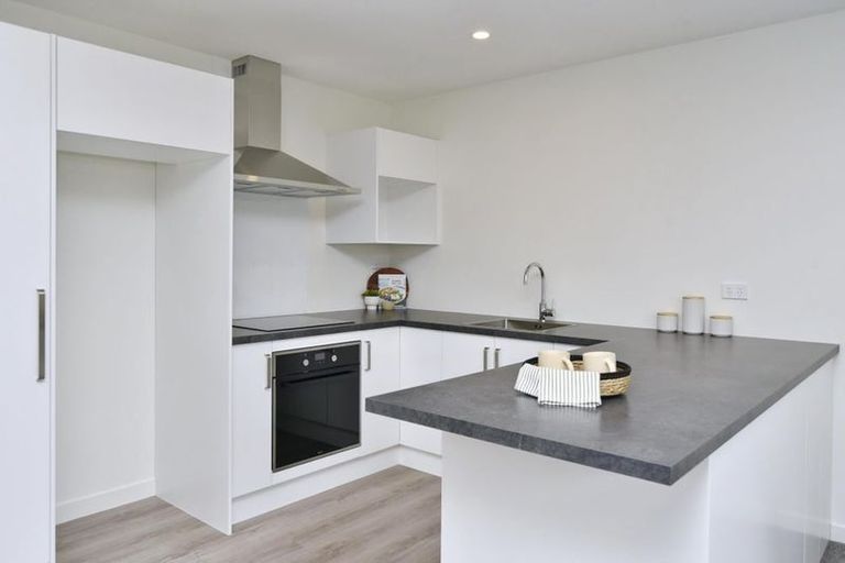 Photo of property in 18 Oakmill Drive, Casebrook, Christchurch, 8051