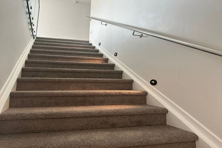 Photo of property in 79b Bond Crescent, Forrest Hill, Auckland, 0620