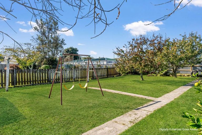 Photo of property in 35 De Lautour Road, Inner Kaiti, Gisborne, 4010