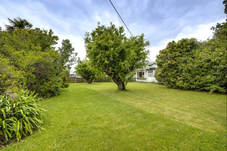 Photo of property in 19 Grey Street, Bay View, Napier, 4104