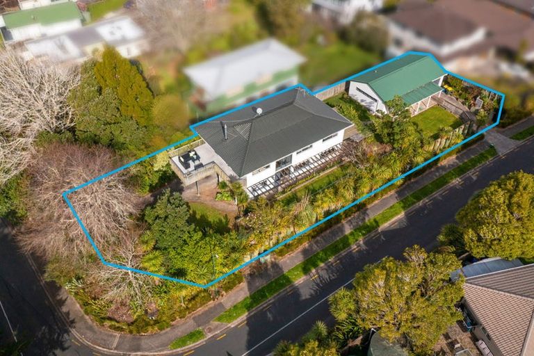 Photo of property in 101 Fairview Avenue, Fairview Heights, Auckland, 0632