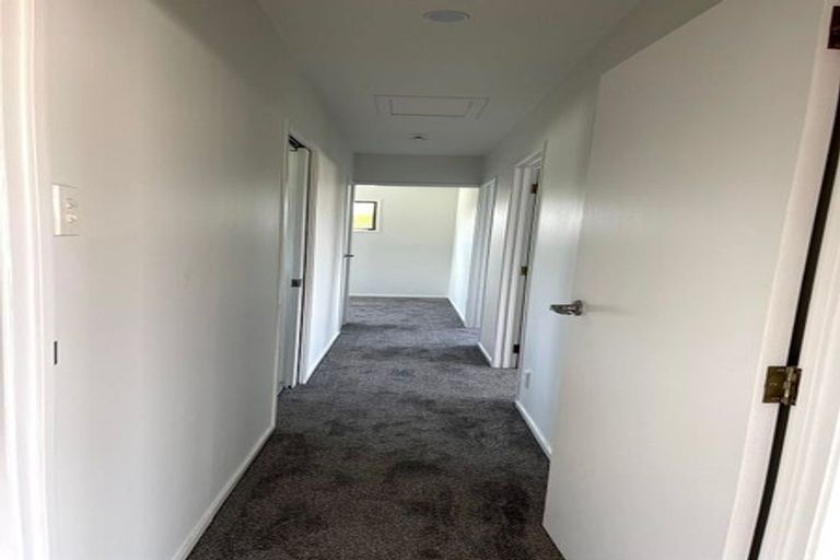 Photo of property in 1425 Whangaparaoa Road, Army Bay, Whangaparaoa, 0930