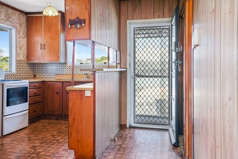 Photo of property in 87a Edmonton Road, Henderson, Auckland, 0612