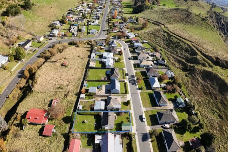 Photo of property in 18 Takahe Street, Taihape, 4720